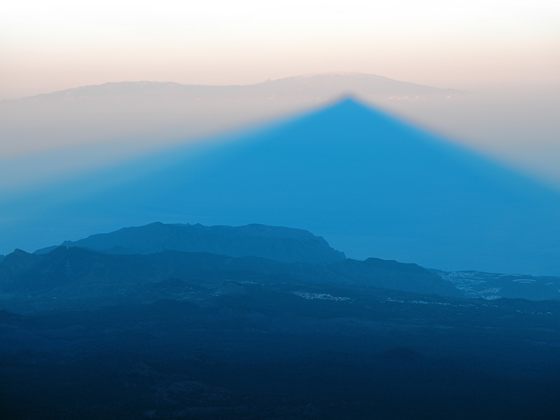 La sombra del Teide
